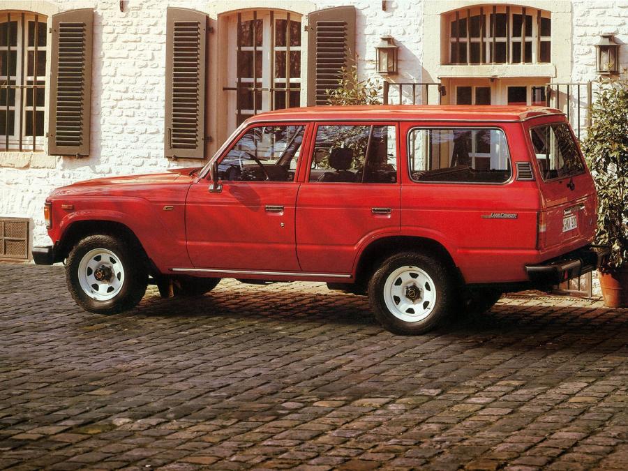  Toyota Land Cruiser 60 Wagon 1980 года  (фото 14 из 18)